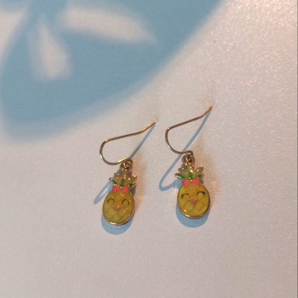 Claire's pineapple earrings